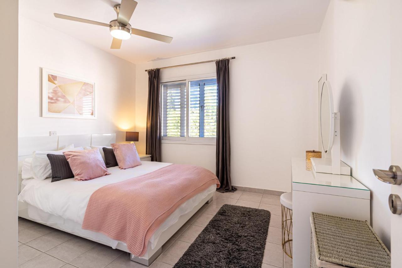 Paphos Summer Breeze Holiday Apartment With Pool מראה חיצוני תמונה
